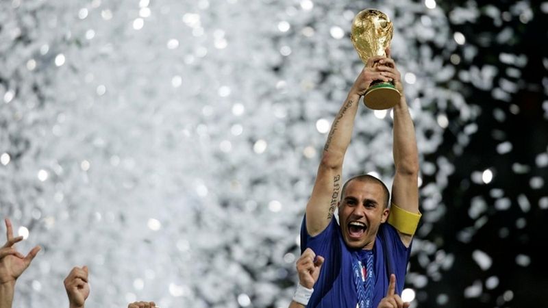 Fabio Cannavaro là đội trưởng của đội hình Ý 2006