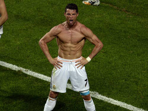 Ronaldo ăn mừng “Sii” quen thuộc